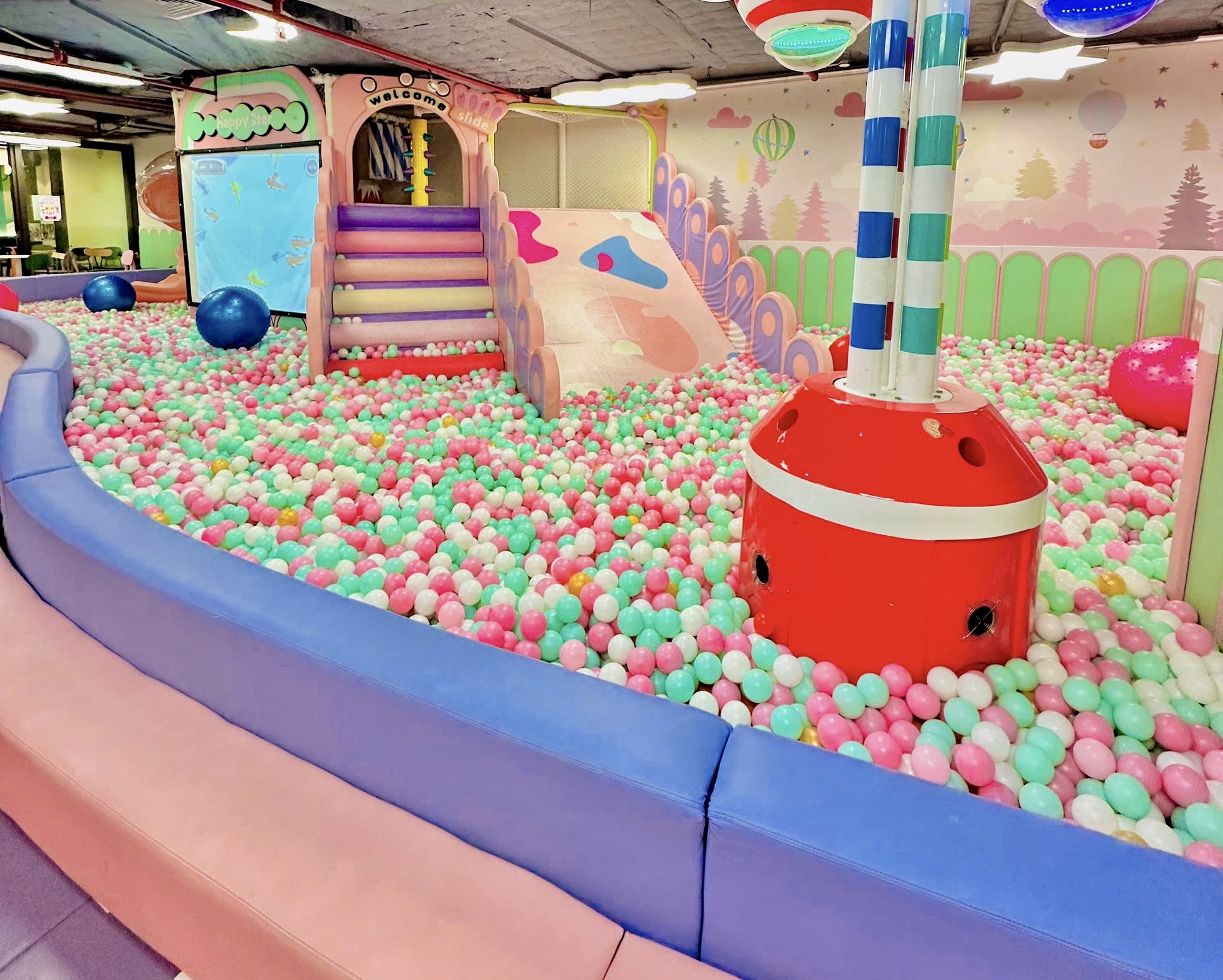 Ball pool